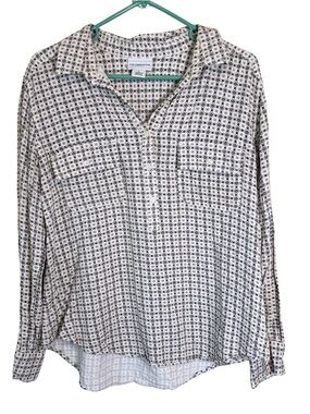 3/$20 Liz Claiborne Black, Beige & White Geometric Long Sleeve Button-Down Shirt